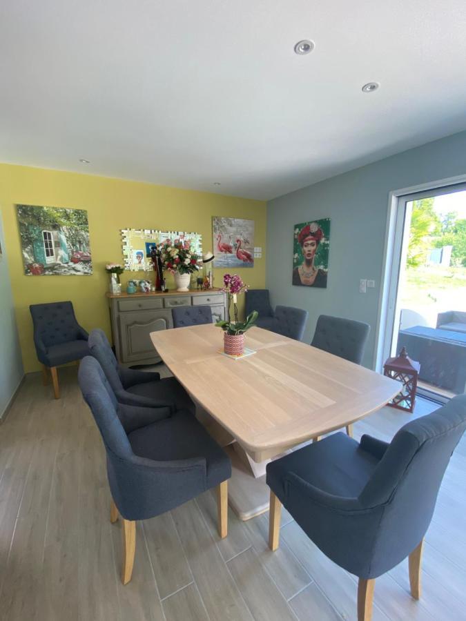 Sainte-Foy-de-Longas Maison De Vacances Contemporaine, Plein Perigord Pourpre מראה חיצוני תמונה